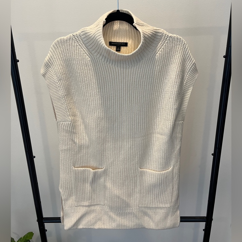 Banana Republic Cream Sweater Dress - Small